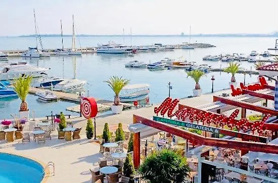 Dolce Sea View Свети Влас