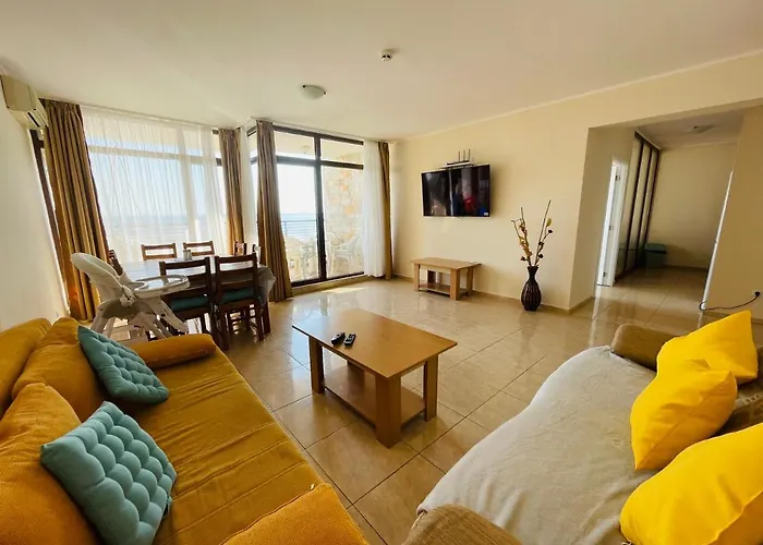 Апартамент Dolce Sea View