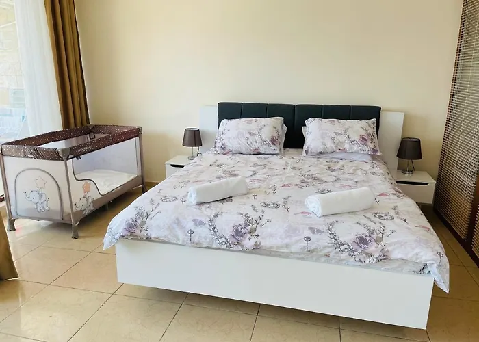 Dolce Sea View Apartman *